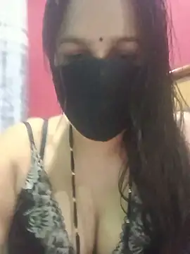 Snapshot of 01Roshani chatting on 05/19/26, 09:04 01Roshani online show from 05/19/26, 09:04