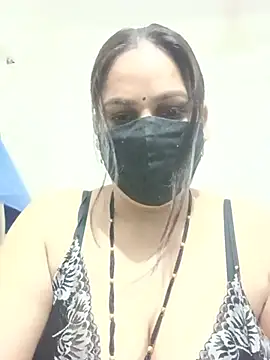 Snapshot of 01Roshani chatting on 05/30/26, 06:49 01Roshani online show from 05/30/26, 06:49