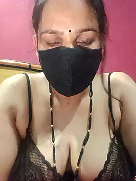 Snapshot of 01Roshani chatting on 06/09/26, 09:26 01Roshani online show from 06/09/26, 09:26