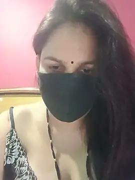Snapshot of 01Roshani chatting on 06/11/26, 09:07 01Roshani online show from 06/11/26, 09:07