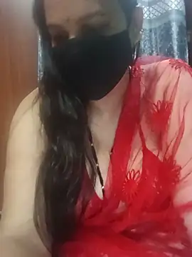 Snapshot of 01Roshani chatting on 06/12/26, 07:57 01Roshani online show from 06/12/26, 07:57