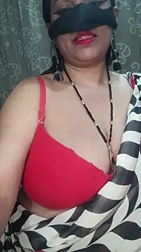 Snapshot of Hot-BHABHI696 chatting on 03/07/26, 06:27 Hot-BHABHI696 online show from 03/07/26, 06:27