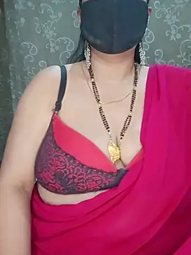 Snapshot of Hot-BHABHI696 chatting on 04/08/26, 09:09 Hot-BHABHI696 online show from 04/08/26, 09:09