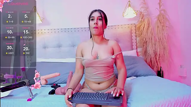Snapshot of Mia_dolls18 chatting on 04/15/26, 03:46 Mia dolls18 online show from 04/15/26, 03:46