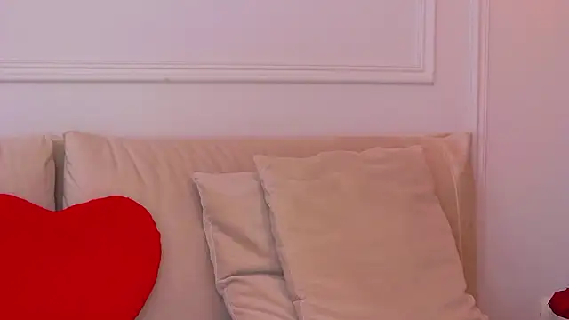 Snapshot of AriannaRuss chatting on 03/31/26, 04:46 AriannaRuss online show from 03/31/26, 04:46