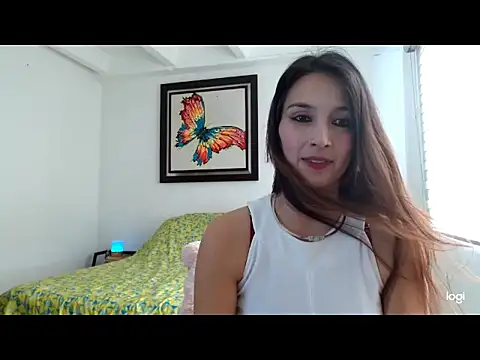 Snapshot of Almaglow_ chatting on 03/05/26, 04:47 Almaglow online show from 03/05/26, 04:47