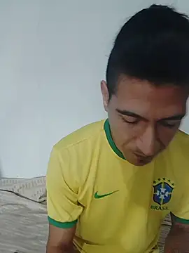 Rodrigohernan19 online show from 07/19/26, 02:54