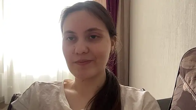 Snapshot of LanaLive chatting on 04/08/26, 05:18 LanaLive online show from 04/08/26, 05:18
