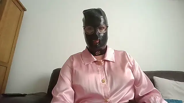 Snapshot of mariasatinxxx chatting on 08/01/26, 05:45 mariasatinxxx online show from 08/01/26, 05:45