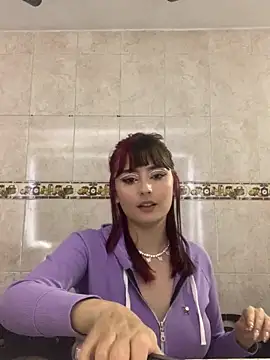 Snapshot of Ela_James_ chatting on 05/02/26, 06:13 Ela James online show from 05/02/26, 06:13