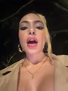 Snapshot of Ginevrafedez chatting on 01/19/26, 06:06 Ginevrafedez online show from 01/19/26, 06:06