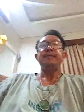 Snapshot of Gerydry chatting on 04/17/26, 10:40 Gerydry online show from 04/17/26, 10:40