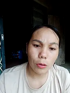Snapshot of vanvan005 chatting on 05/19/26, 05:14 vanvan005 online show from 05/19/26, 05:14