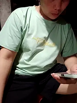 vanvan005 online show from 06/23/26, 12:47