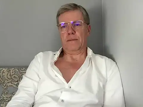 Snapshot of abibull chatting on 03/11/26, 08:53 abibull online show from 03/11/26, 08:53