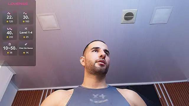 Snapshot of lorenzo_walker_1 chatting on 02/18/26, 05:20 lorenzo walker 1 online show from 02/18/26, 05:20