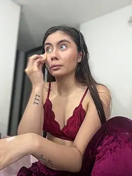 Snapshot of Stormi_th chatting on 02/15/26, 01:57 Stormi th online show from 02/15/26, 01:57