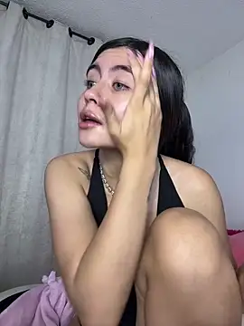 Snapshot of Stormi_th chatting on 02/17/26, 01:46 Stormi th online show from 02/17/26, 01:46