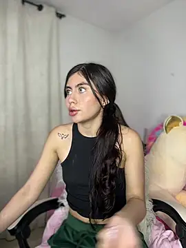 Snapshot of Stormi_th chatting on 03/26/26, 03:23 Stormi th online show from 03/26/26, 03:23