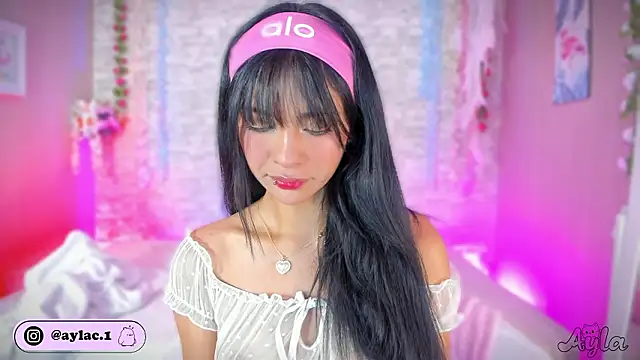 Snapshot of ayla_lux chatting on 03/24/26, 04:50 ayla lux online show from 03/24/26, 04:50