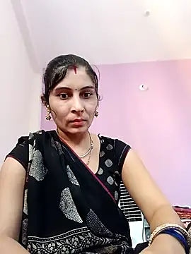 Snapshot of Hot_ree85 chatting on 01/14/26, 06:52 Hot ree85 online show from 01/14/26, 06:52