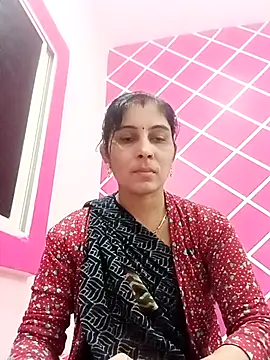 Snapshot of Hot_ree85 chatting on 02/04/26, 05:57 Hot ree85 online show from 02/04/26, 05:57