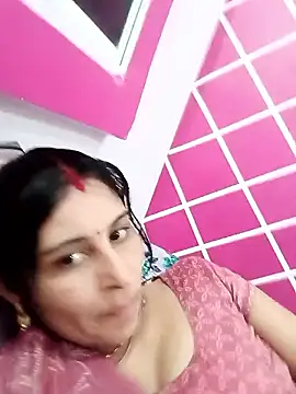 Snapshot of Hot_ree85 chatting on 03/12/26, 05:57 Hot ree85 online show from 03/12/26, 05:57