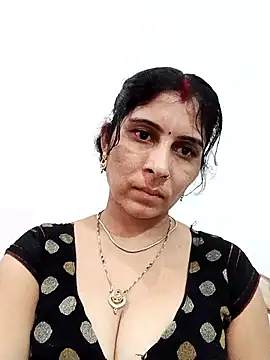 Snapshot of Hot_ree85 chatting on 03/14/26, 06:13 Hot ree85 online show from 03/14/26, 06:13