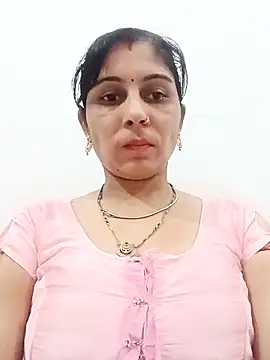 Snapshot of Hot_ree85 chatting on 03/22/26, 06:17 Hot ree85 online show from 03/22/26, 06:17