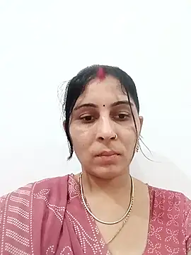 Snapshot of Hot_ree85 chatting on 04/21/26, 11:16 Hot ree85 online show from 04/21/26, 11:16