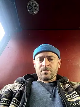 Snapshot of Majestik1 chatting on 01/16/26, 12:20 Majestik1 online show from 01/16/26, 12:20