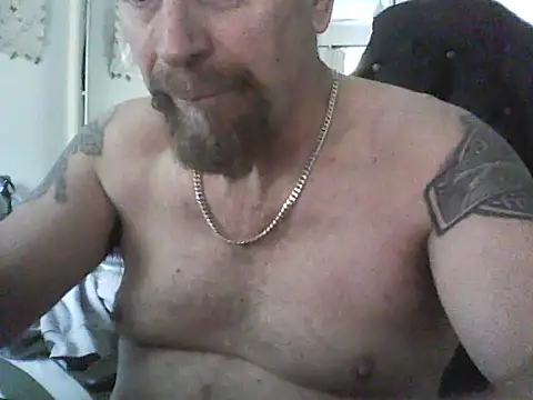 Snapshot of loudandproud chatting on 05/29/26, 05:16 loudandproud online show from 05/29/26, 05:16