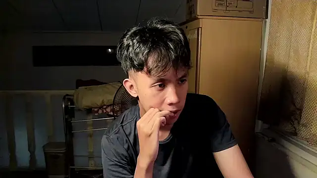 Snapshot of geltwt_id chatting on 07/08/26, 03:49 geltwt id online show from 07/08/26, 03:49