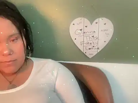 Snapshot of Thickfreakylatina chatting on 06/24/26, 12:09 Thickfreakylatina online show from 06/24/26, 12:09