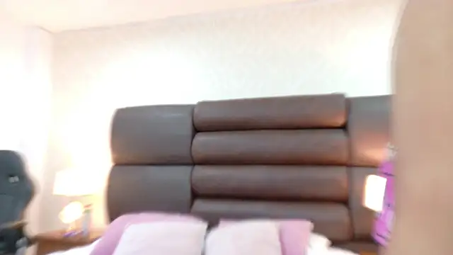 Snapshot of SarahOrtiz_ chatting on 03/13/26, 11:06 SarahOrtiz online show from 03/13/26, 11:06