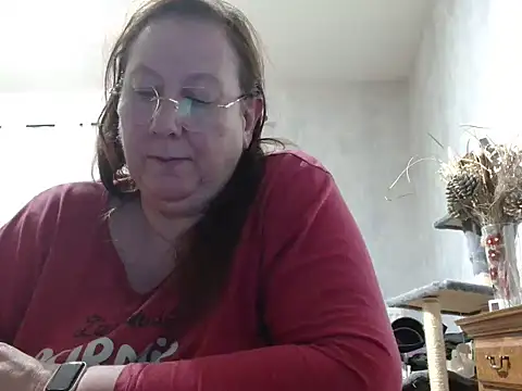 Snapshot of xmyriamx chatting on 03/11/26, 08:15 xmyriamx online show from 03/11/26, 08:15