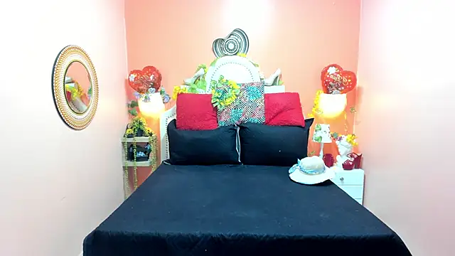 Dalila Najjar  online show from 05/23/26, 02:21