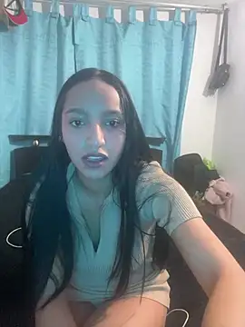 Snapshot of Eve_Ritz chatting on 02/08/26, 03:32 Eve Ritz online show from 02/08/26, 03:32
