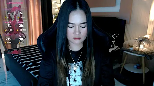Snapshot of simplykhate chatting on 01/14/26, 01:33 simplykhate online show from 01/14/26, 01:33