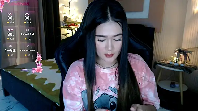 Snapshot of simplykhate chatting on 02/19/26, 03:24 simplykhate online show from 02/19/26, 03:24