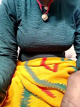Snapshot of Queen_chayna chatting on 05/10/26, 03:33 Queen chayna online show from 05/10/26, 03:33