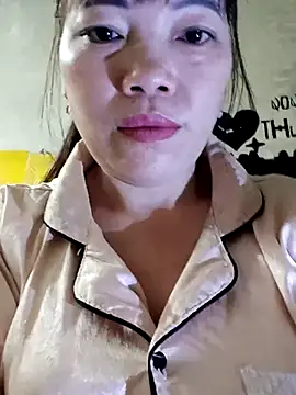 Snapshot of Sana-vn chatting on 02/05/26, 11:53 Sana-vn online show from 02/05/26, 11:53