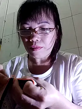 Snapshot of Sana-vn chatting on 02/16/26, 01:18 Sana-vn online show from 02/16/26, 01:18