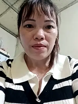 Snapshot of Sana-vn chatting on 02/22/26, 01:42 Sana-vn online show from 02/22/26, 01:42