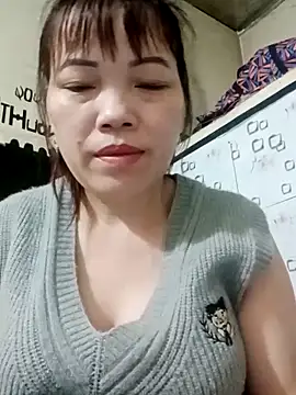 Snapshot of Sana-vn chatting on 02/24/26, 03:32 Sana-vn online show from 02/24/26, 03:32