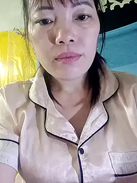 Snapshot of Sana-vn chatting on 03/08/26, 05:33 Sana-vn online show from 03/08/26, 05:33