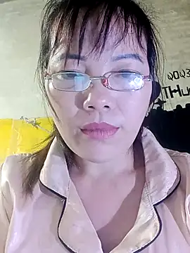 Snapshot of Sana-vn chatting on 03/24/26, 11:04 Sana-vn online show from 03/24/26, 11:04