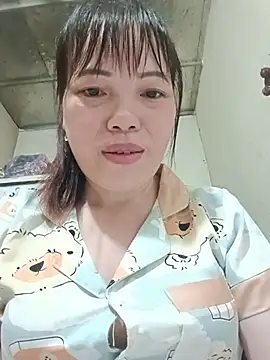 Snapshot of Sana-vn chatting on 06/12/26, 03:33 Sana-vn online show from 06/12/26, 03:33