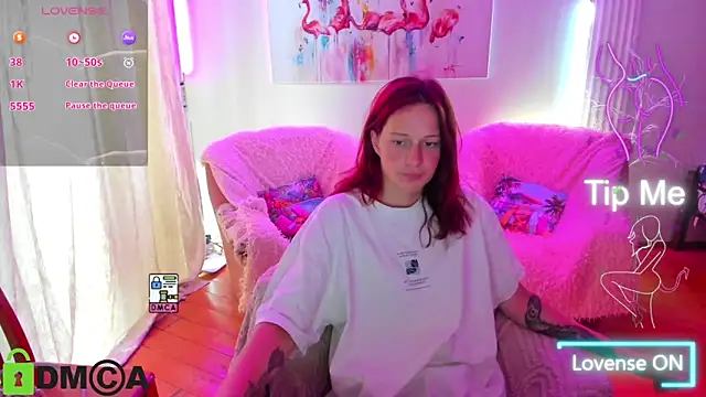 Lily Viola online show from 06/15/26, 07:32
