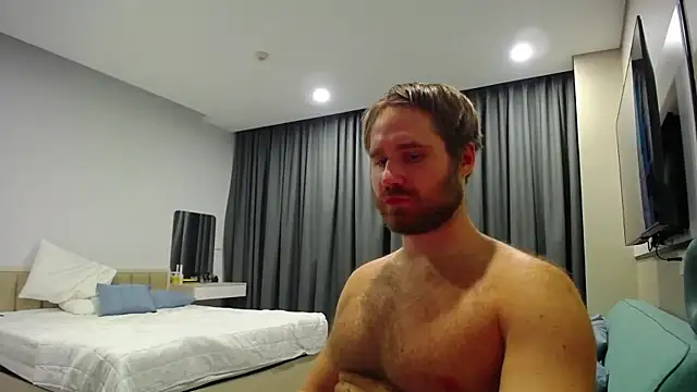 LorenzoLux online show from 05/18/26, 03:29